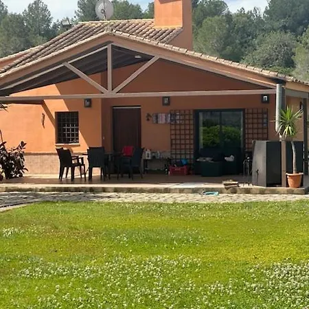 Villa House With Large Garden And Pool *