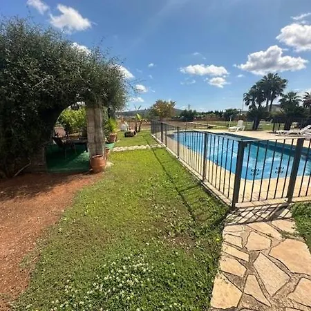 Villa House With Large Garden And Pool Chella