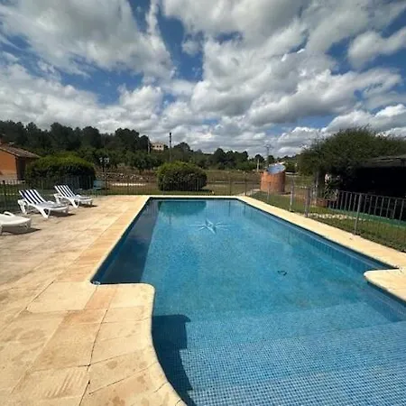 Villa House With Large Garden And Pool Chella