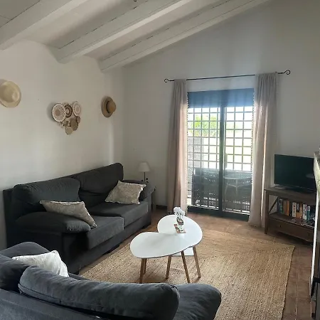 House With Large Garden And Pool * Chella